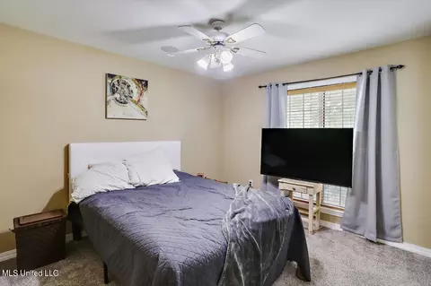 Bedroom - 409 Parkway Rd, Brandon, MS 39047 photo 3 of 4