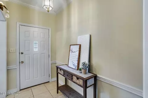 Entry Way - 409 Parkway Rd, Brandon, MS 39047 photo 1 of 1