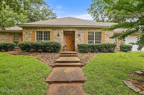 409 Parkway Rd, Brandon, MS 39047