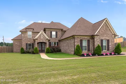 2989 Fossil Hill Dr E, Hernando, MS 38632 photo 2