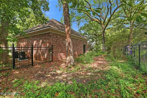 30 Avery Cir, Jackson, MS 39211 photo 48