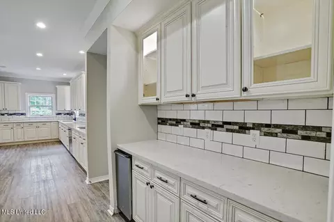 30 Avery Cir, Jackson, MS 39211 photo 21