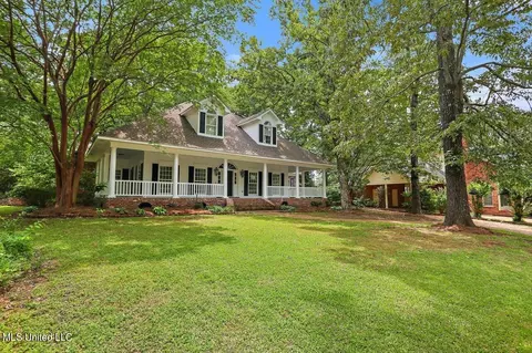 30 Avery Cir, Jackson, MS 39211 photo 2
