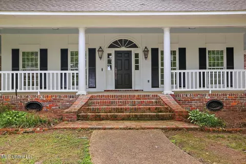 30 Avery Cir, Jackson, MS 39211 photo 4