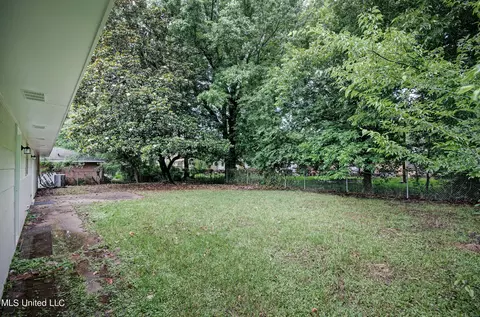 Exterior - 3731 Brinkley Dr, Jackson, MS 39213 photo 4 of 4