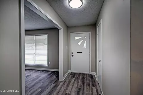 Entry Way - 3731 Brinkley Dr, Jackson, MS 39213 photo 1 of 1
