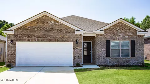 5373 Alpine Dr, Horn Lake, MS 38637