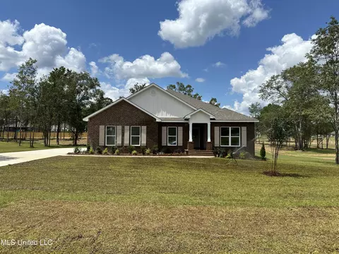 19016 Harrington Cir, Biloxi, MS 39532