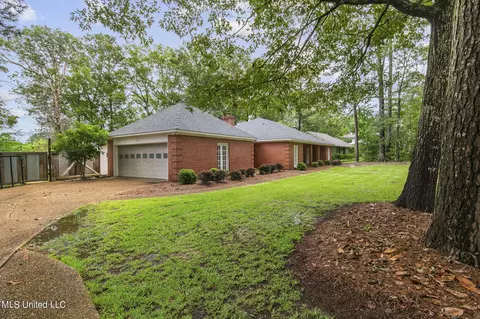 Exterior - 602 Forest Point Dr, Brandon, MS 39047 photo 3 of 21