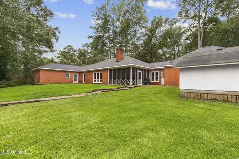 Exterior - 602 Forest Point Dr, Brandon, MS 39047 photo 18 of 21