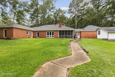 Exterior - 602 Forest Point Dr, Brandon, MS 39047 photo 17 of 21