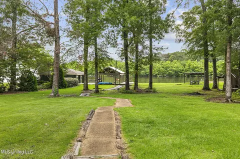 Exterior - 602 Forest Point Dr, Brandon, MS 39047 photo 10 of 21
