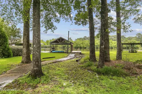 Exterior - 602 Forest Point Dr, Brandon, MS 39047 photo 11 of 21