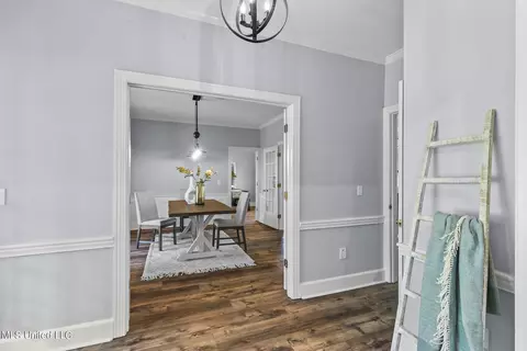 Entry Way - 602 Forest Point Dr, Brandon, MS 39047 photo 4 of 9