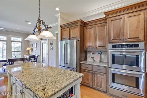 Kitchen - 636 Cedar Hill Rd, Flora, MS 39071 photo 3 of 6