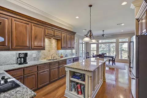 Kitchen - 636 Cedar Hill Rd, Flora, MS 39071 photo 4 of 6