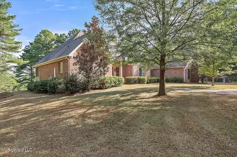 Exterior - 636 Cedar Hill Rd, Flora, MS 39071 photo 3 of 15