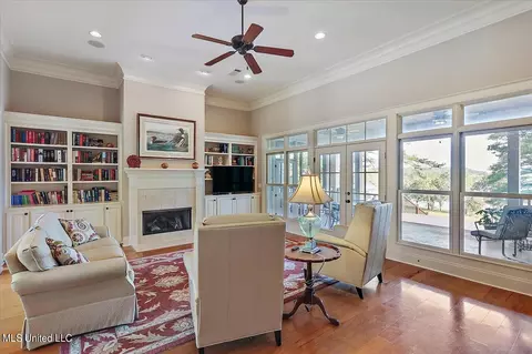 Living - 636 Cedar Hill Rd, Flora, MS 39071 photo 1 of 4