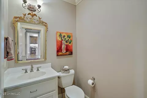 Bath - 636 Cedar Hill Rd, Flora, MS 39071 photo 1 of 8