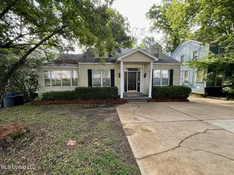 4022 N State St, Jackson, MS 39206