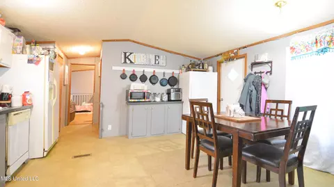421 Cherry Tree Ln, Coldwater, MS 38618 photo 8