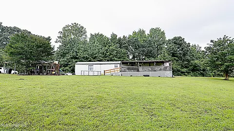 421 Cherry Tree Ln, Coldwater, MS 38618
