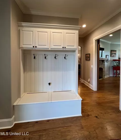 Entry Way - 186 Slade Rd, Morton, MS 39117 photo 4 of 5