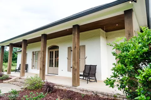 Exterior - 186 Slade Rd, Morton, MS 39117 photo 3 of 11