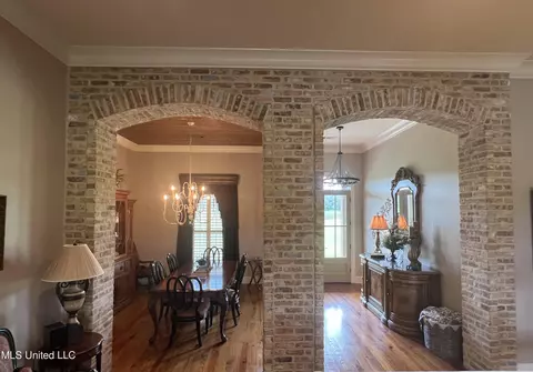 Entry Way - 186 Slade Rd, Morton, MS 39117 photo 2 of 5