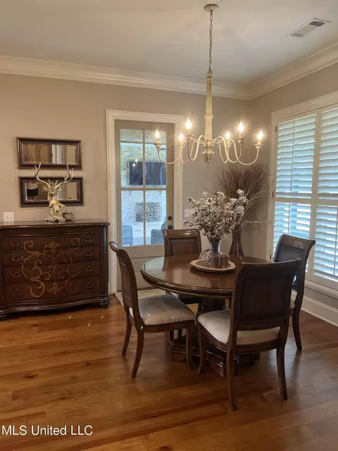 Dining - 186 Slade Rd, Morton, MS 39117 photo 3 of 4
