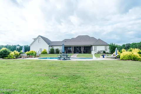 Exterior - 186 Slade Rd, Morton, MS 39117 photo 5 of 11