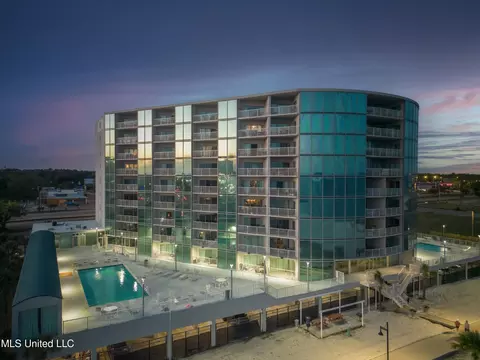 1899 Beach Blvd #206, Biloxi, MS 39531