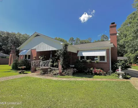 4517 Jamestown Rd, Moss Point, MS 39563 photo 1