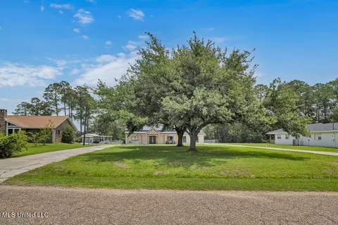 6002 Vista Cir, Gulfport, MS 39507