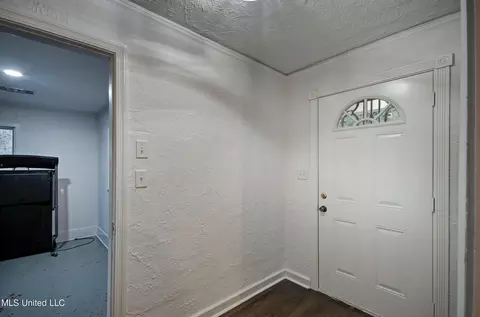 Entry Way - 105 S Park Dr, Jackson, MS 39211 photo 1 of 1