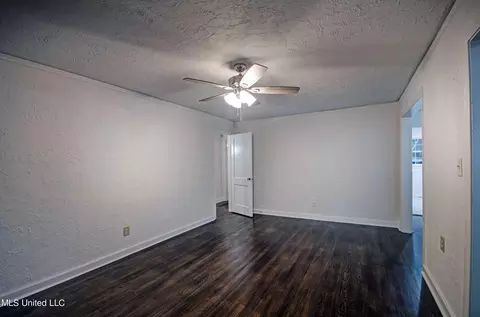 Bedroom - 105 S Park Dr, Jackson, MS 39211 photo 1 of 6