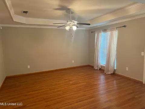 Living - 110 Cedar Spring Cir, Pearl, MS 39208 photo 1 of 2