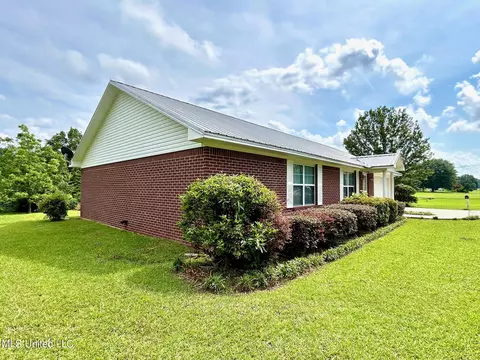 2274 E Highway 16, Carthage, MS 39051