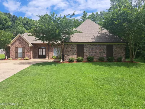 Exterior - 1130 Sanctuary Dr, Brandon, MS 39042 photo 2 of 6