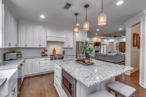 Kitchen - 108 Laird Ave, Madison, MS 39110 photo 5 of 7
