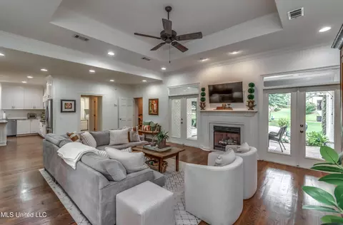 Living - 108 Laird Ave, Madison, MS 39110 photo 3 of 3