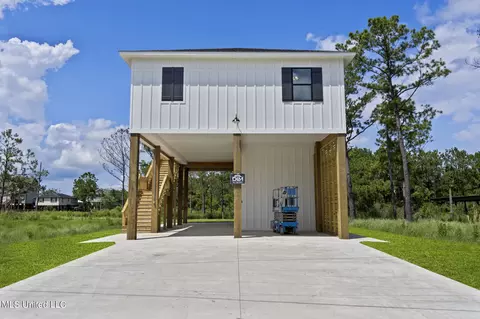 4114 11th Ave, Bay Saint Louis, MS 39520