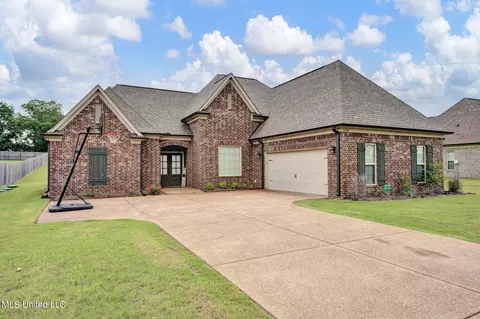 3198 Ross Meadows Ln, Olive Branch, MS 38654