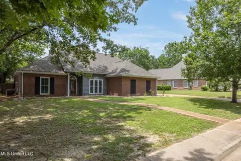 317 Indian Gate Cir, Ridgeland, MS 39157