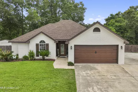 15210 Debbie Cv, Gulfport, MS 39503
