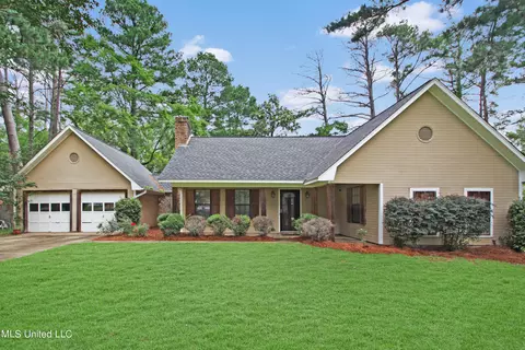 114 Plum Tree Rd, Brandon, MS 39047