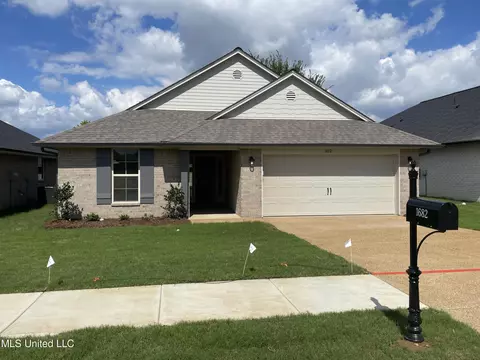 1682 Cambria Dr, Southaven, MS 38671
