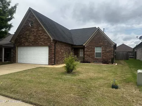 7927 Ridgedale Dr, Olive Branch, MS 38654