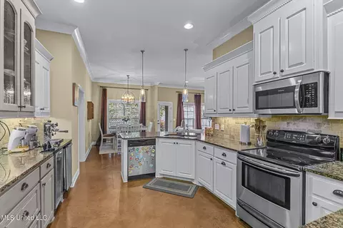 157 Britton Cir, Flowood, MS 39232 photo 13