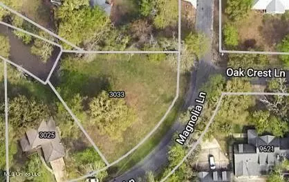 3033 Magnolia Ln, Ocean Springs, MS 39564